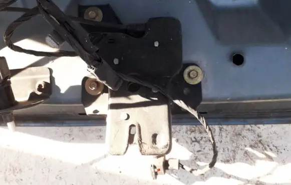 Jaguar S-Type Tailgate/trunk/boot lock/catch/latch