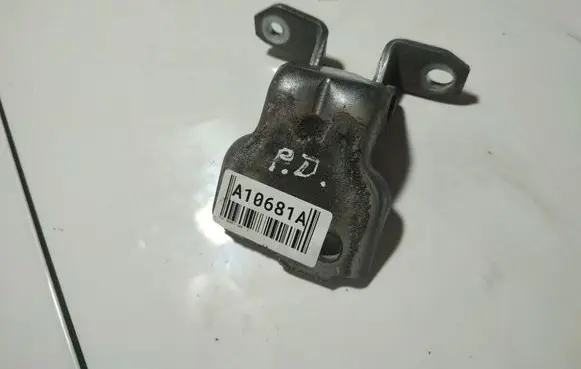 Fiat Sedici Front door upper hinge 