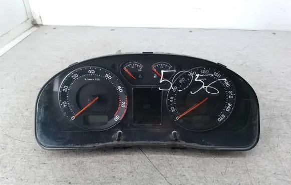 Skoda Superb B5 (3U) Speedometer (instrument cluster) 3U0920840C81071428