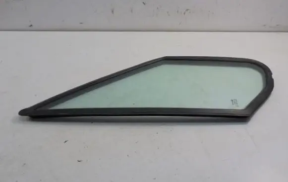Fiat Ducato Front triangle window/glass 