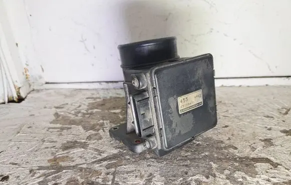Mitsubishi Space Wagon Mass air flow meter E5T05471 455 6923