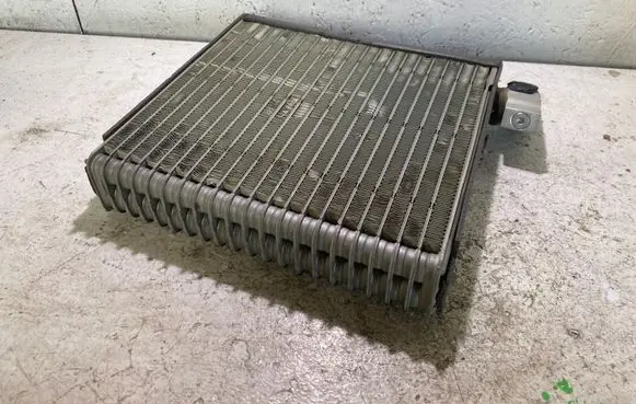 Air conditioning (A/C) radiator (interior)