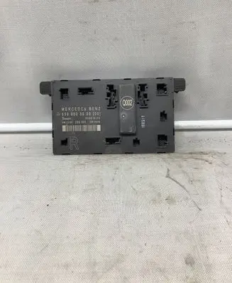 Mercedes-Benz Vito Viano W639 Door control unit/module 6399003000