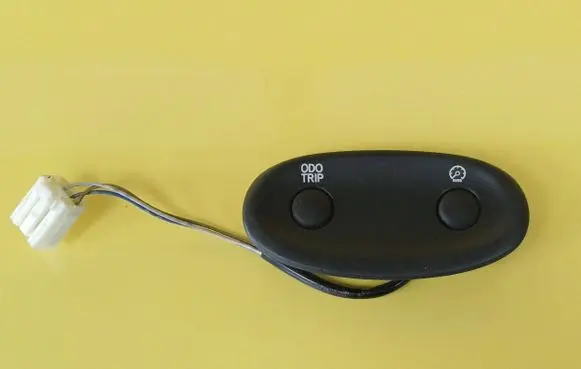 Toyota Yaris Cruise control switch 