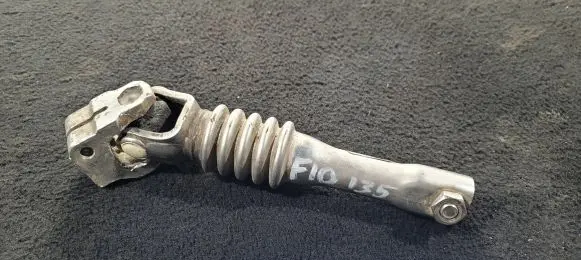 BMW 5 F10 F11 Steering column universal joint 6790490 0509431