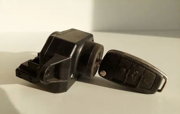 Audi A6 S6 C6 4F Ignition lock 4F0909131J
