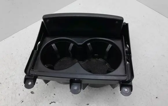 Cup holder front