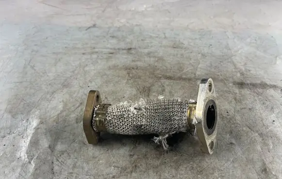 Audi A8 S8 D3 4E EGR valve line/pipe/hose 059131525