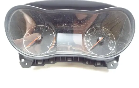 Opel Corsa E Speedometer (instrument cluster) 39007359 507359FG1F189044 367030224