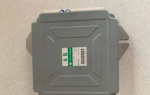 Subaru Legacy Engine control unit/module 22611AH620 1122007263