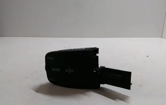 Multifunctional control switch/knob
