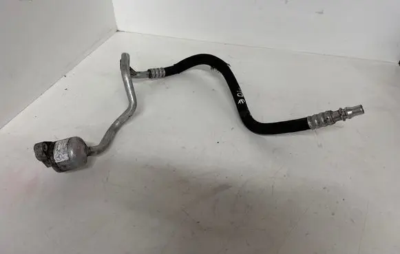 Mercedes-Benz C W204 Air conditioning (A/C) pipe/hose A2048303015 18559237 30062007