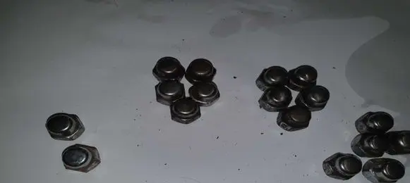 Nissan X-Trail T30 Nuts/bolts NOCODE