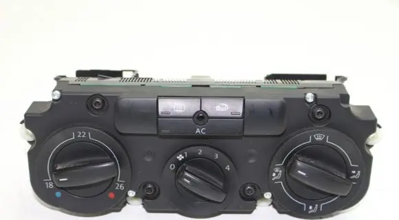 Volkswagen Tiguan Climate control unit 5M2820045A