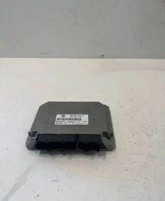 Audi A4 S4 B5 8D Engine control unit/module 3B0907557P 5WP4449