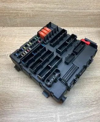 Opel Signum Fuse module 13112914 519049035