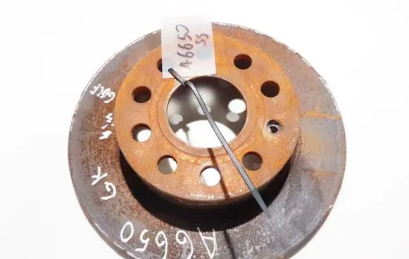 Volkswagen Golf V Rear brake disc neventiliuojamas