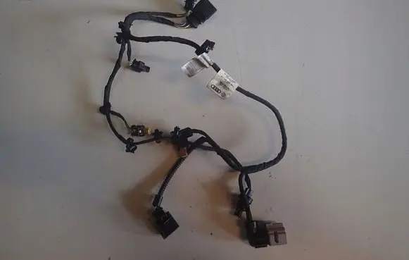 Audi A6 S6 C7 4G Fuel injector wires 5F0971584