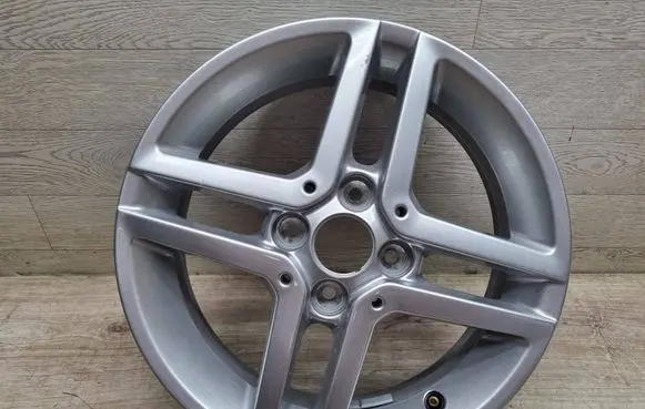 Smart ForTwo III C453 R15 alloy rim A4534016001