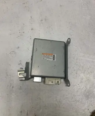 Toyota Avensis T270 Power steering control unit/module 8965005090 6900001685 1129002513