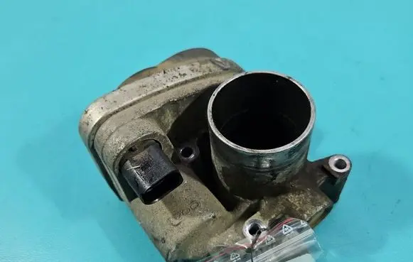 Volkswagen Polo IV 9N3 Throttle body valve 036133062N IMPRK1536303