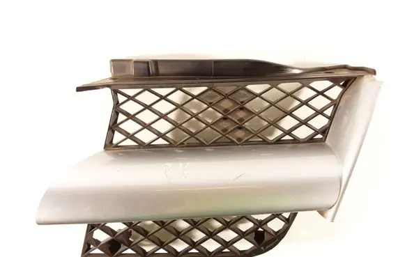 Mitsubishi Outlander Front bumper upper radiator grill MR971687