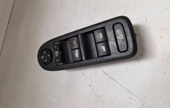 Peugeot 508 Electric window control switch 96659465ZD