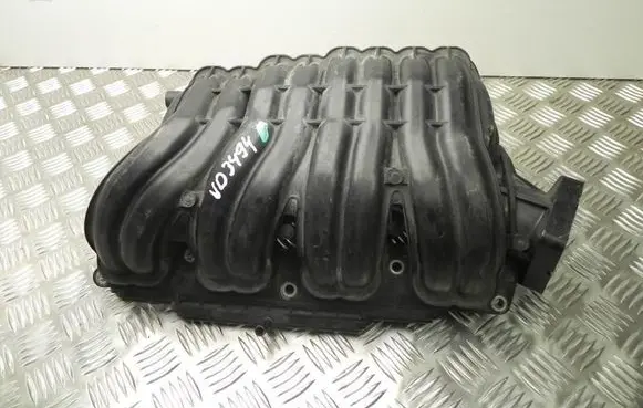 Toyota Avensis T250 Intake manifold VD3494