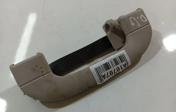 Mercedes-Benz B W245 Rear interior roof grab handle A1698100151