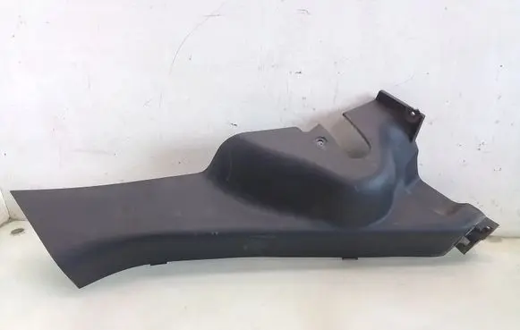 Hyundai i30 Rear seat side top trim 
