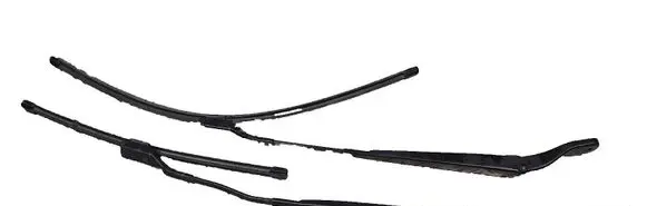 Front wiper blade arm