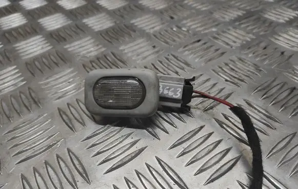 Volkswagen Sharan Rear seat light 1H0947291