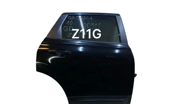 Nissan Qashqai+2 Rear door