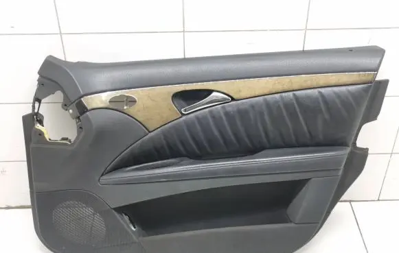 Mercedes-Benz E W211 Front door card panel trim A2117200463 8732966
