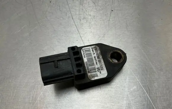 Fiat Freemont Airbag deployment crash/impact sensor 39754C P68197519AA TG2QE22932C185