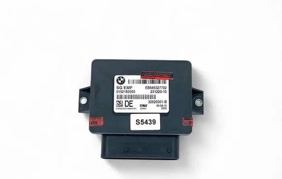 BMW X3 F25 Hand brake control module 6863277 34436863277 34436878144