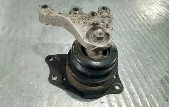 Skoda Fabia Mk2 (5J) Engine mount vacuum valve 6Q0199185AA