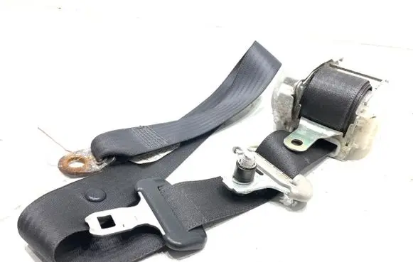Suzuki Swift I Front seatbelt 8494062J1