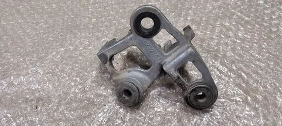 Hyundai i10 Gear shift cable bracket 4392002560