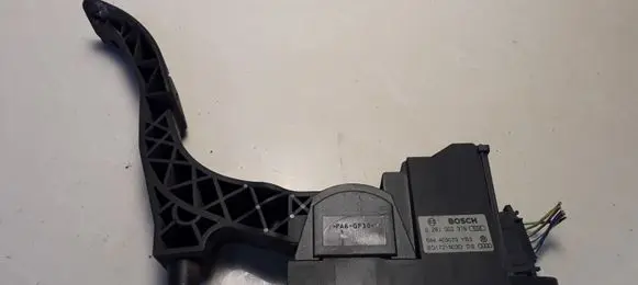 Seat Cordoba (6L) Accelerator throttle pedal 0281002378 584403073YB3 6Q1721503DDS