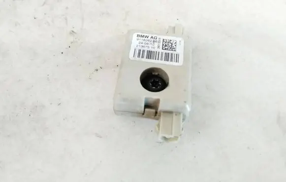 BMW 5 GT F07 Antenna control unit 911826206 21367510