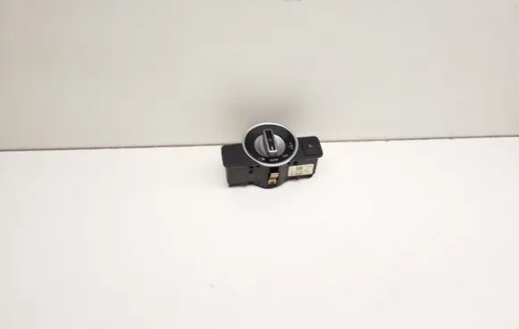 Mercedes-Benz C W204 Light switch A2129050551