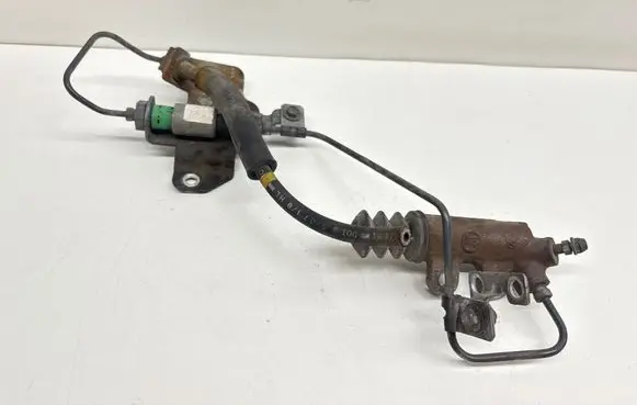 Toyota Avensis T250 Clutch slave cylinder 