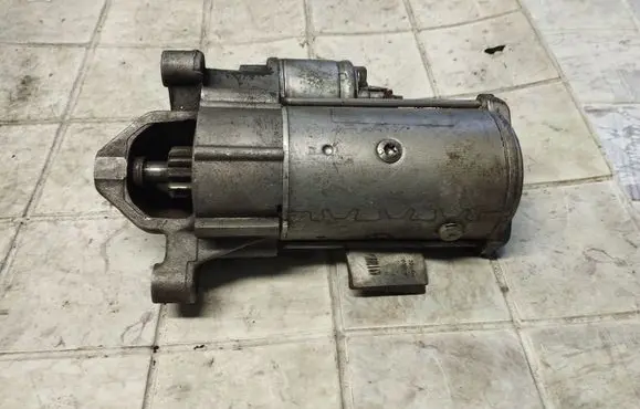 Peugeot 407 Starter motor