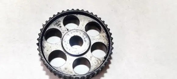 Audi A6 S6 C4 4A Fuel pump gear (pulley) 