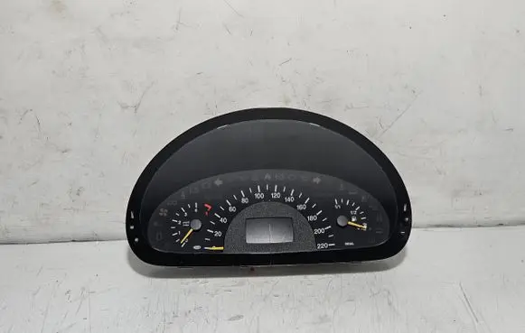 Mercedes-Benz Vito Viano W639 Speedometer (instrument cluster) A6394460321