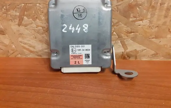 Toyota RAV 4 (XA40) Other devices 10R048634 0368002481