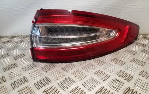 Rear/tail lights