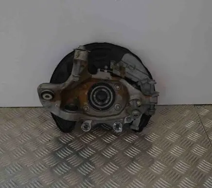 Mercedes-Benz C W205 Rear wheel hub A2303560000