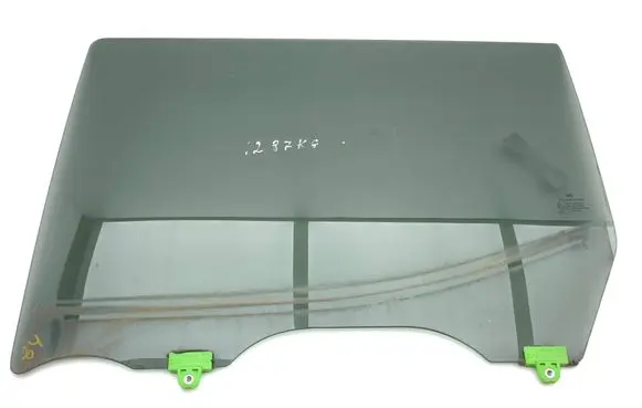 Nissan Navara D23 Rear door window glass